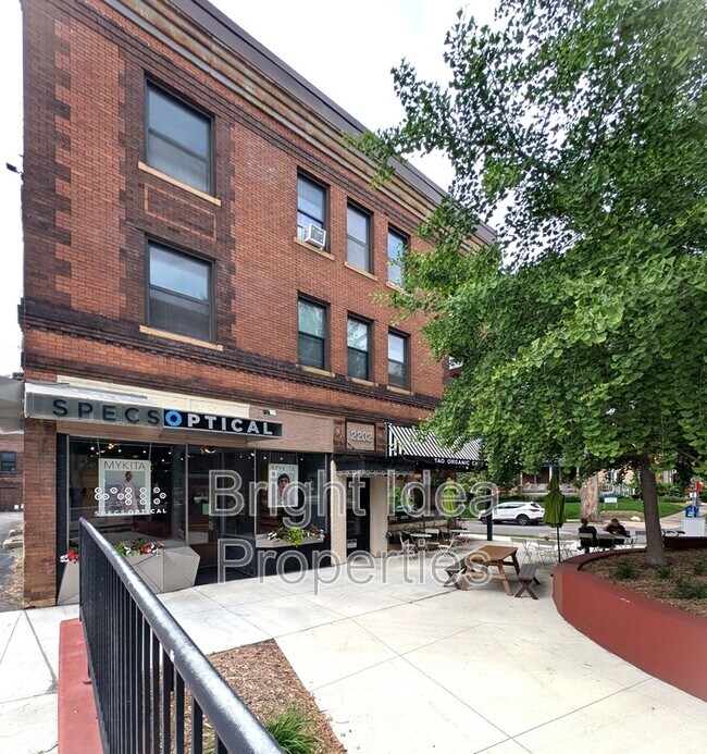 Building Photo - 2202 Hennepin Ave
