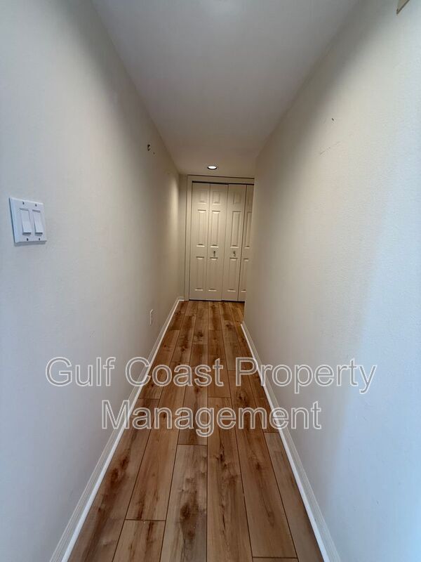 Building Photo - 3640 Bal Harbor Blvd