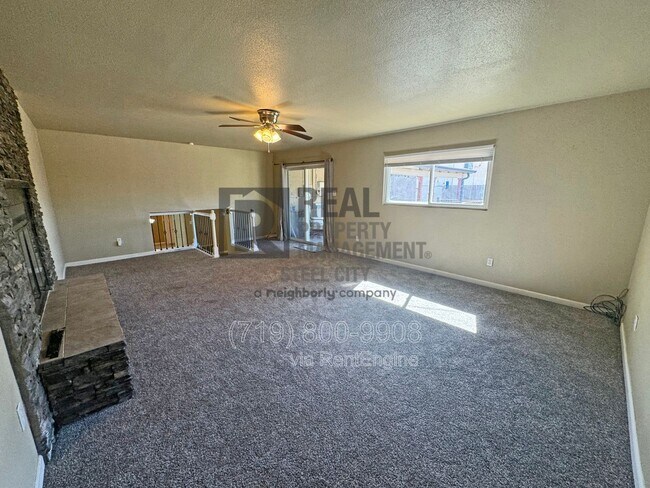 Building Photo - 3011 Aster St