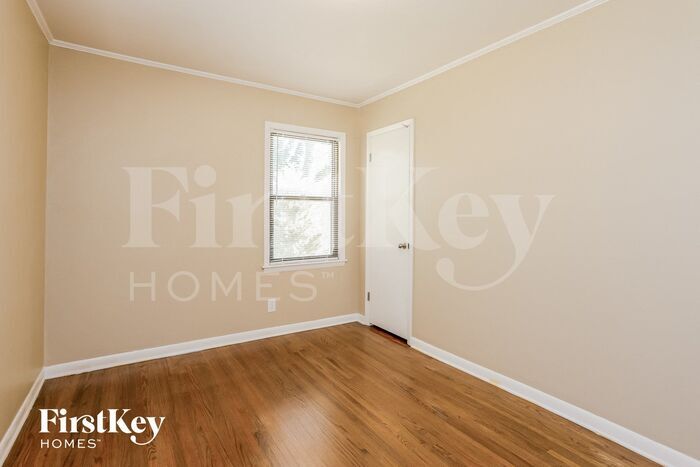 Building Photo - 5359 Blackwell St