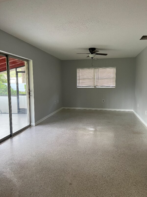 Building Photo - 2643 Cherrywood Ln
