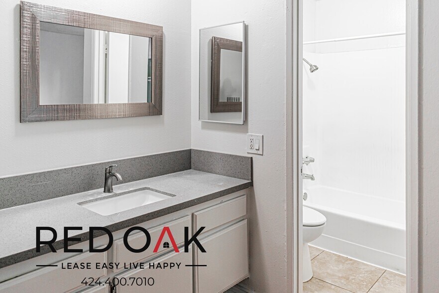 Building Photo - 6255 Beck Ave