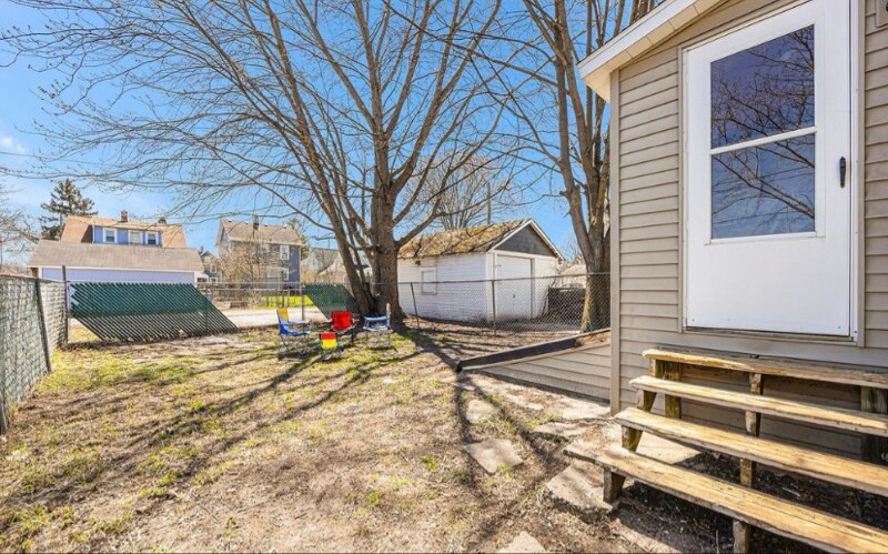 Building Photo - 1100 Hovey St SW