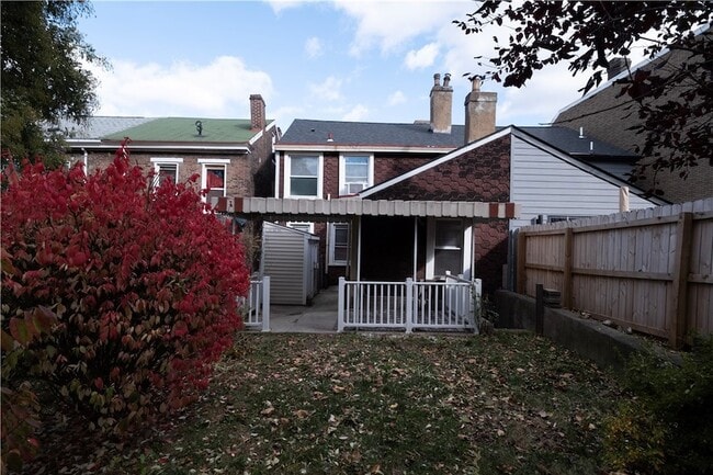 Building Photo - 274 38th St