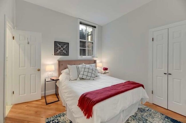 Building Photo - 2115 S Street NW #2B