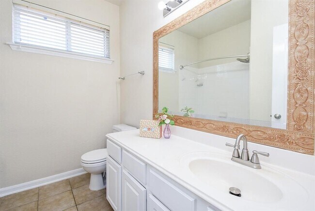 Building Photo - 6706 Oakman Ln