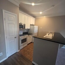 Building Photo - 6155 Craughwell Ln