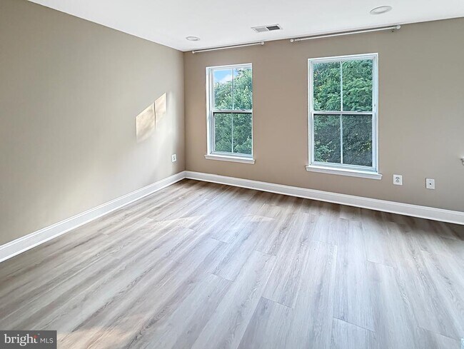 Building Photo - 11922 Weybridge Lane