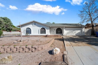 Building Photo - 2211 N Bullmoose Dr