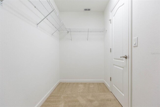 Building Photo - 20101 Oakflower Ave