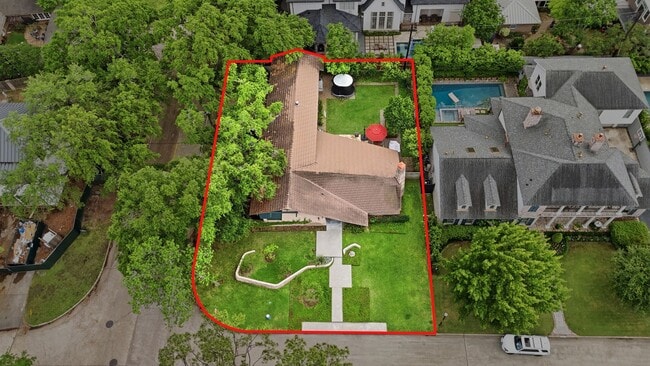 Building Photo - 4603 Ivanhoe St