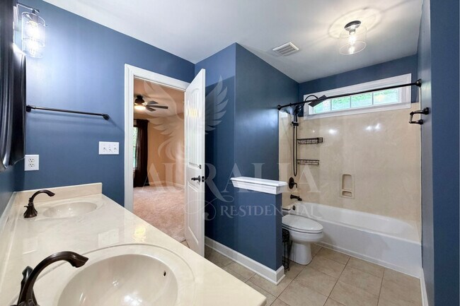 Building Photo - 5604 Pine Rock Ct
