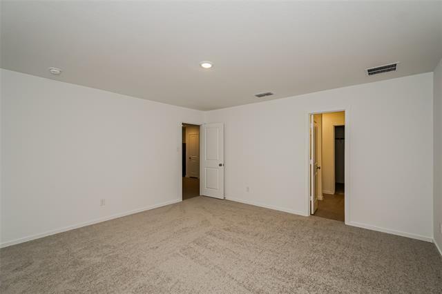 Building Photo - 1124 Tufted Dr