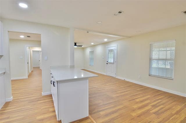 Building Photo - 2605 1st St