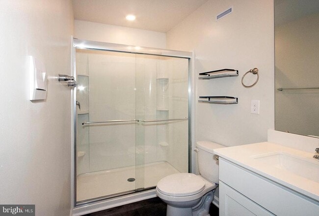 Building Photo - 117 Mazzeo Dr