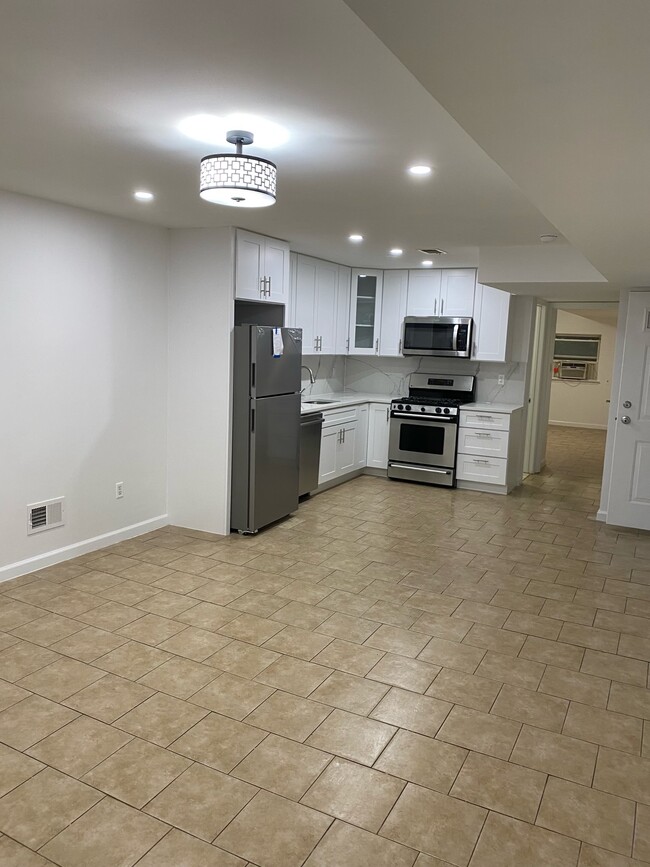 Primary Photo - 133 Erika Loop