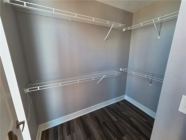 Building Photo - 44 Peachtree Pl NE