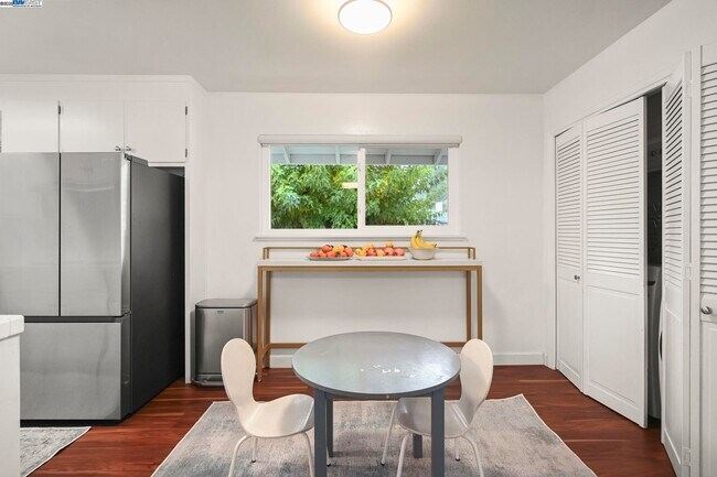 Building Photo - 1288 Candy Ct