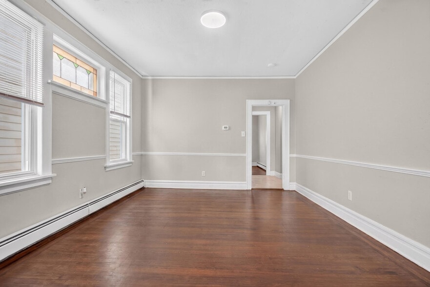Building Photo - 147 N 15th St