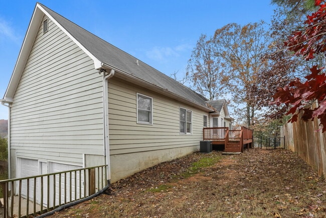 Building Photo - 9704 Squirrel Wood Run