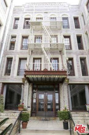 Building Photo - 2121 James M Wood Blvd