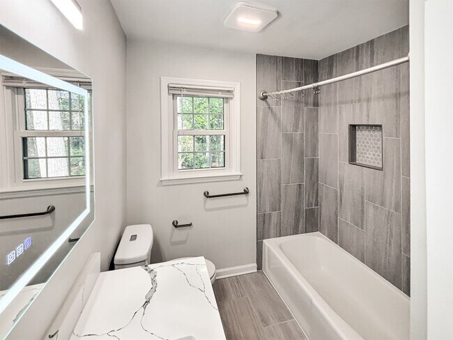 Building Photo - Beautifully Updated 4-Bedroom Home in Top-Rated Walton High District