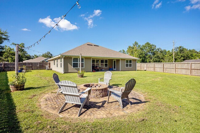 Building Photo - 9125 Bellewood Dr