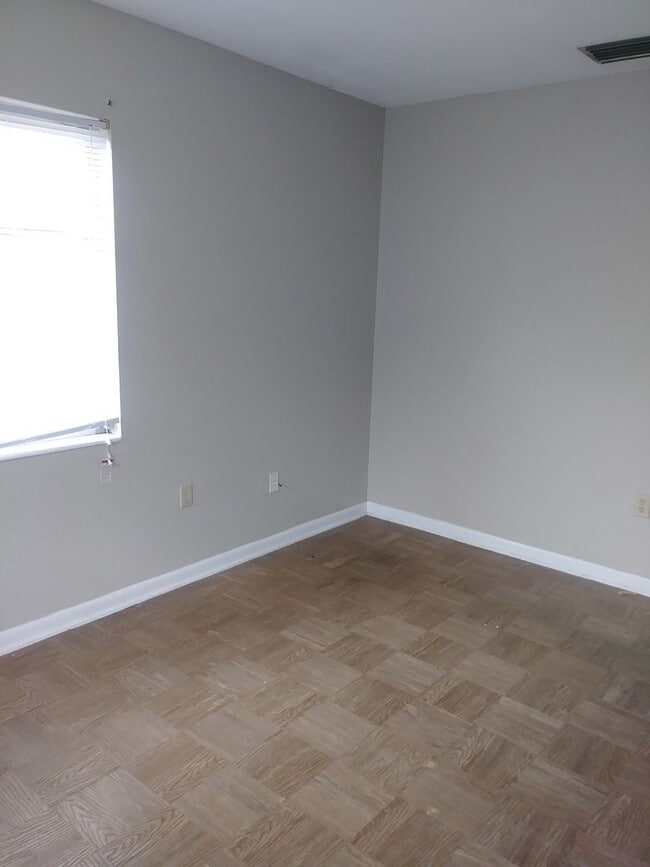 Building Photo - Floyd Properties FL, Inc.