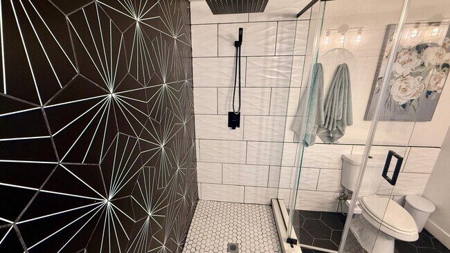 Building Photo - 1504 Dorothy Dr