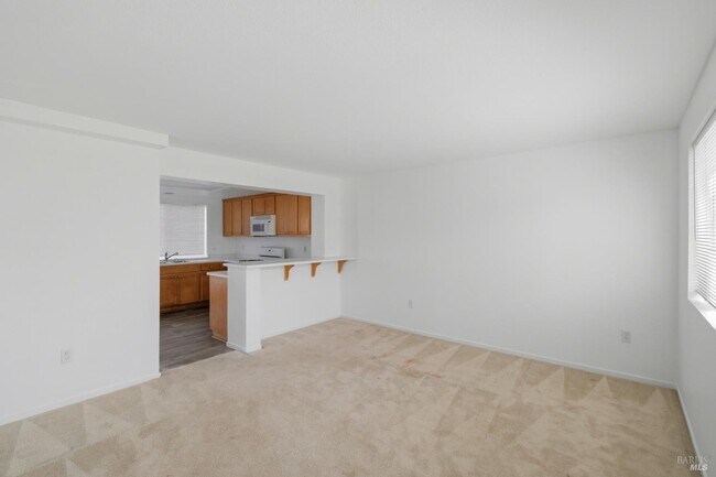 Building Photo - 712 Daniels Ave