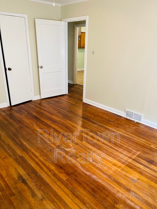 Building Photo - 4406 Ferndale Rd