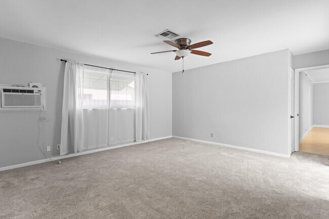 Building Photo - 5281 SW 4th Ct