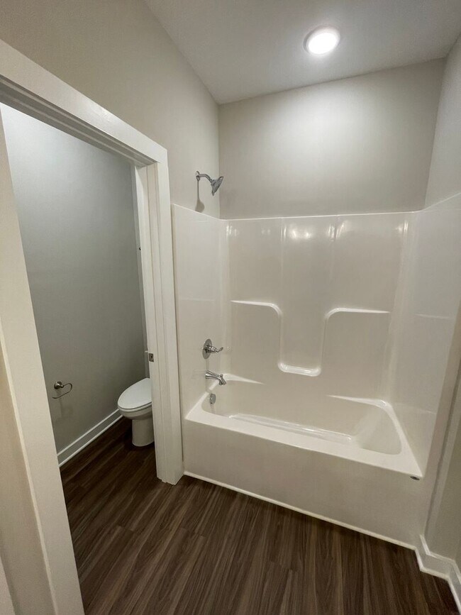 Building Photo - Home for Rent in Tuscaloosa, AL!!! View wi...