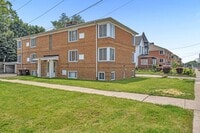 Building Photo - 18997 Hilliard Blvd