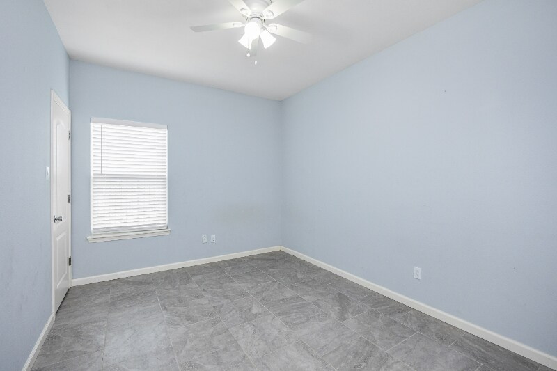 Building Photo - 6402 Williams Dr
