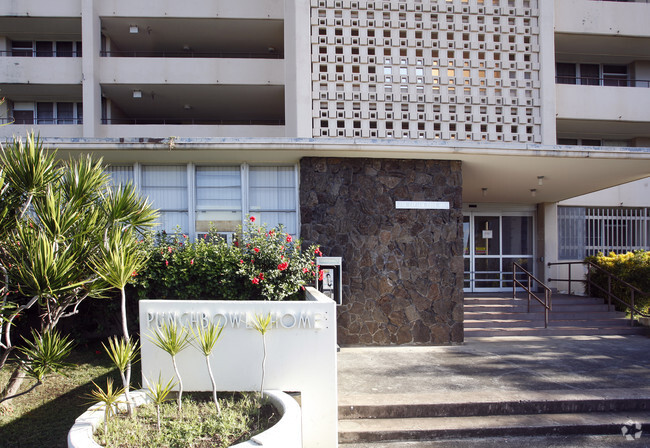 Building Photo - Punchbowl Homes