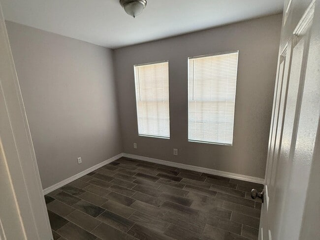 Building Photo - 3105 Medio Ct