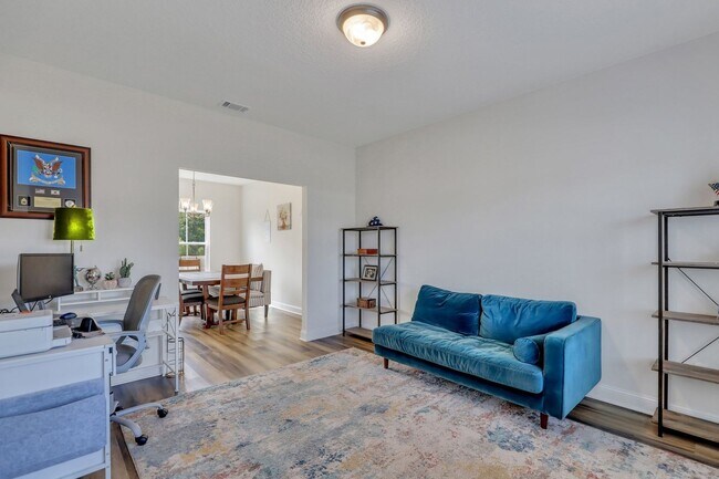 Building Photo - COMING JUNE 2026! (Pet Friendly)