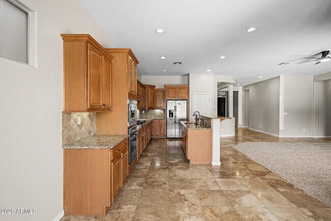 Building Photo - 2023 W Chimney Rock Rd