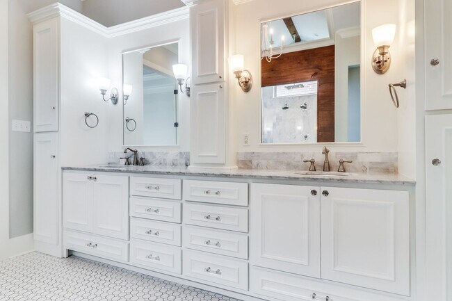Building Photo - Gorgeous Custom Built Home Available In Youngsville!
