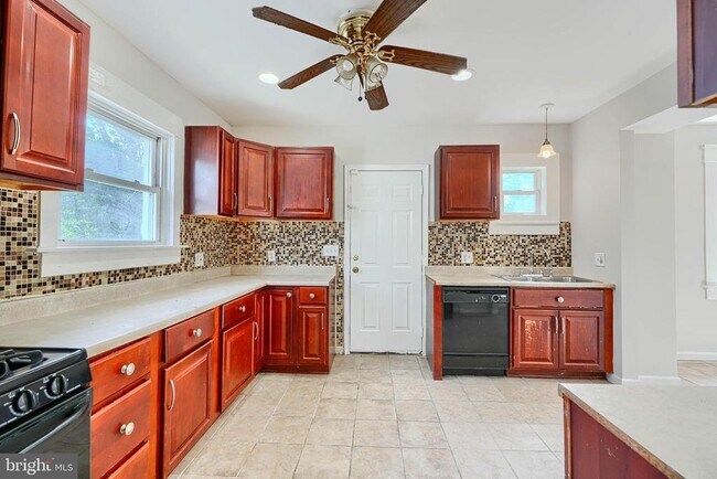 Building Photo - 3805 Garrison Blvd