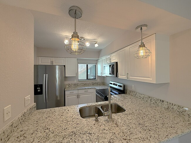 Building Photo - 157 Scottsdale Square