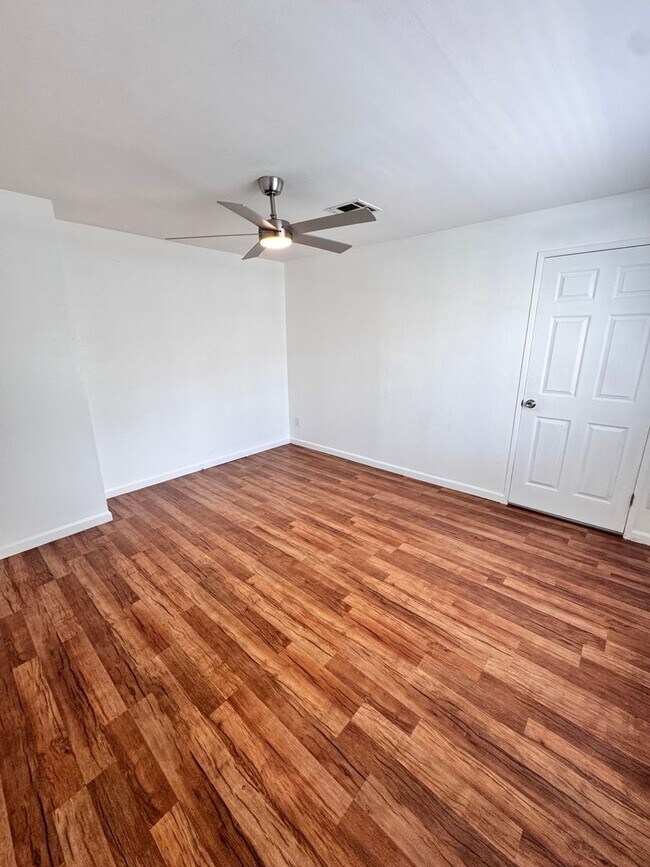Building Photo - 14942 Cerritos Ave
