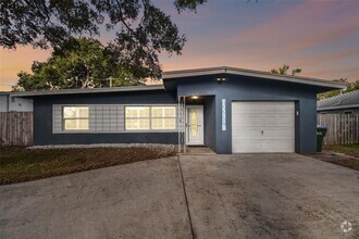 Building Photo - 12530 136th Ln