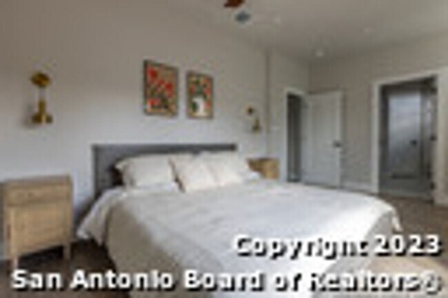 Building Photo - 343 Porter St