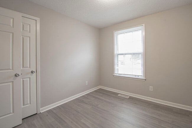 Building Photo - 408 Beasley Dr