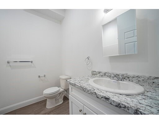 Building Photo - 2 S Grove St