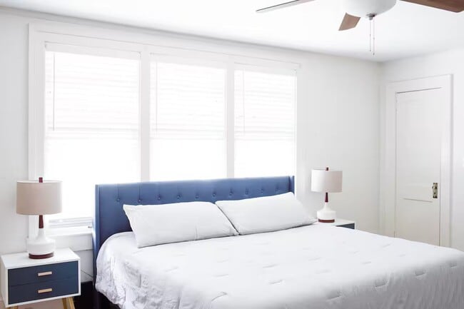 Building Photo - Lawrence House