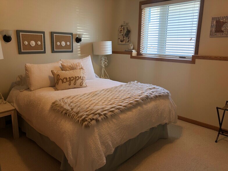 Building Photo - 2647 59th St NW