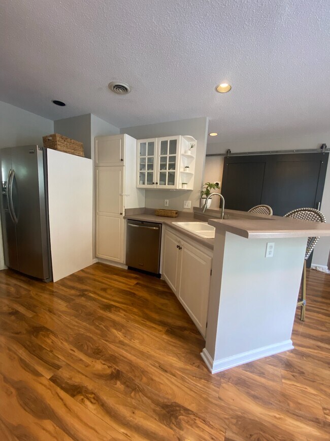 Building Photo - 209 Cannon Rd